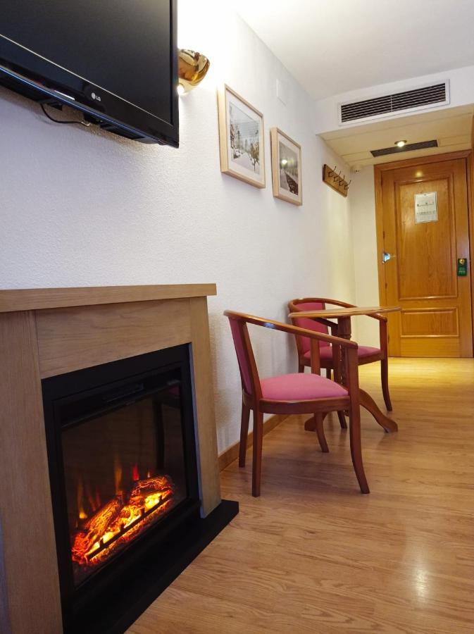 Hotel Eth Solan & Spa Vielha Esterno foto