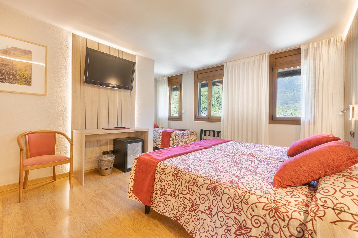 Hotel Eth Solan & Spa Vielha Esterno foto