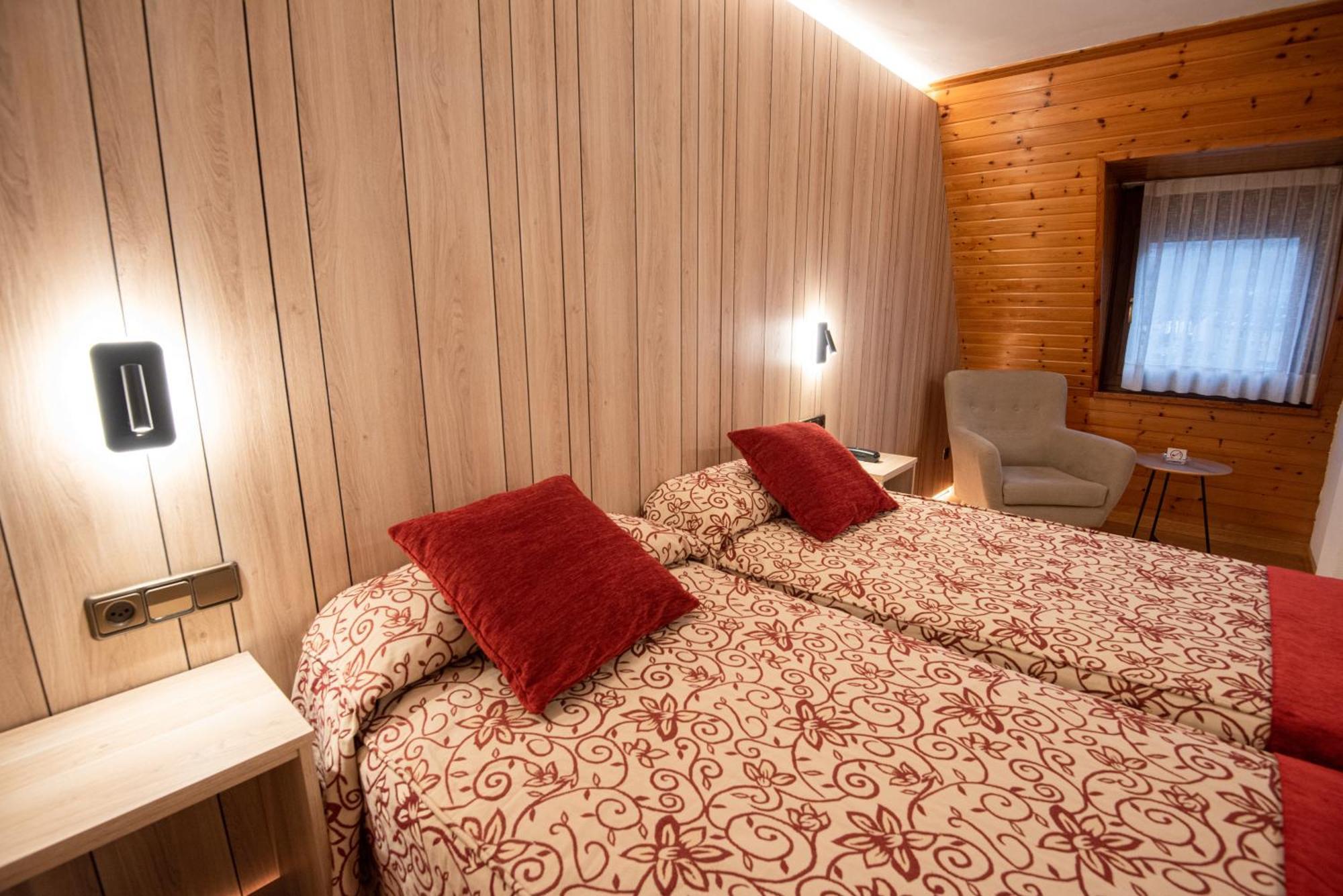 Hotel Eth Solan & Spa Vielha Esterno foto